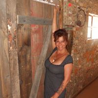 Debbie Darnell Photo 33