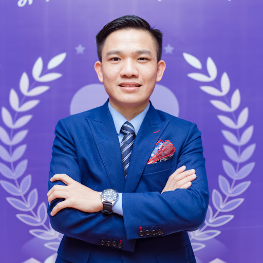 Khai Nguyen Photo 42