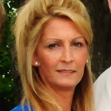 Donna Larsen Photo 38