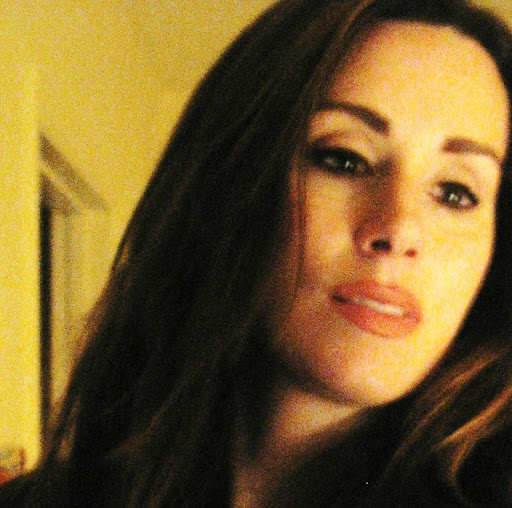 Julie O'Leary Photo 14