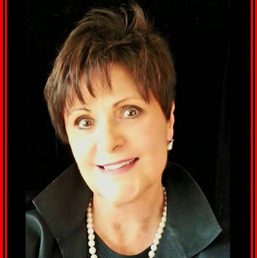 Gail Thomas Photo 26
