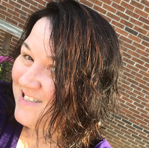 Elizabeth Gregg Photo 30