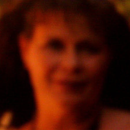Lara Ward Photo 22
