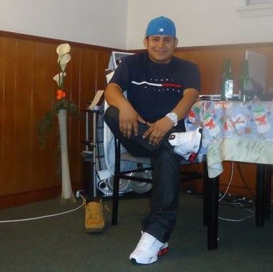 Robert Molina Photo 37