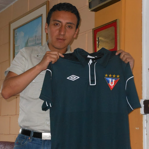 Javier Castro Photo 30