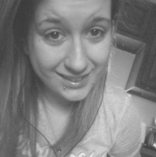 Marissa Hall Photo 20