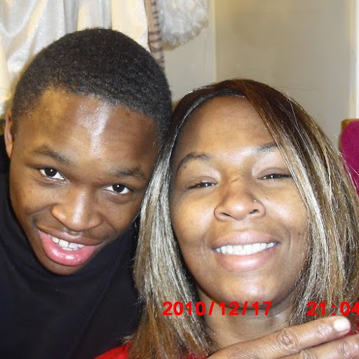 Samantha Bolden Photo 4