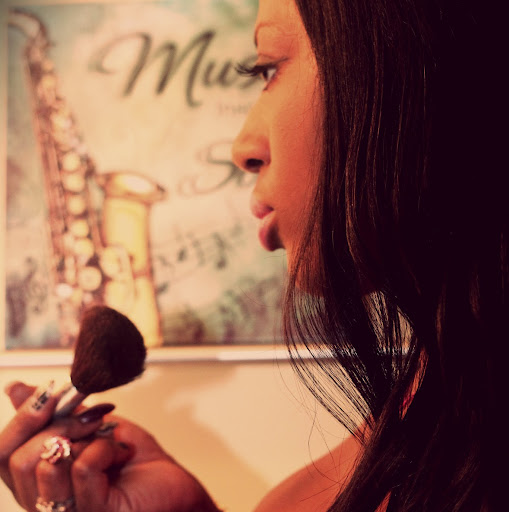 Lisa Kidd Photo 16