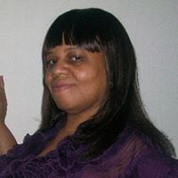 Adrienne Kelly Photo 35
