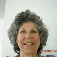 Robin Sims Photo 26