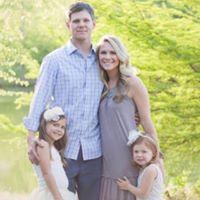 Laura Cobb Photo 24