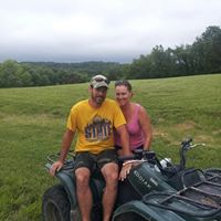Laura Bradford Photo 35