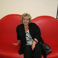 Julie Rawlins Photo 16