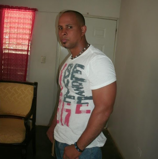 Robinson Almonte Photo 5