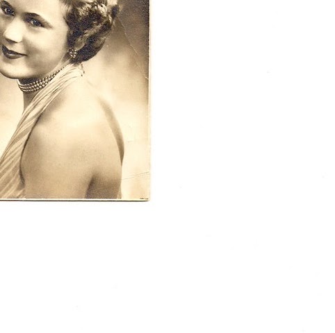 Clara King Photo 33
