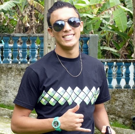 Arthur Santos Photo 35