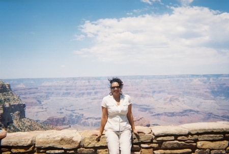Cynthia Edwards Photo 29