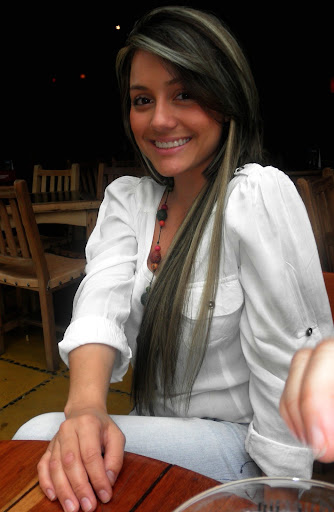 Cindy Giraldo Photo 9