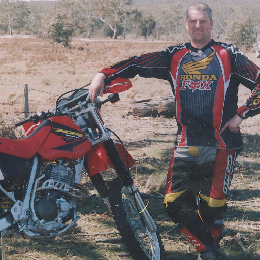 Robert Reeves Photo 57