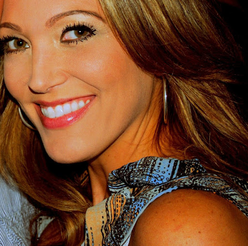Catherine Sanders Photo 38