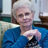 Lilly Clark Photo 17