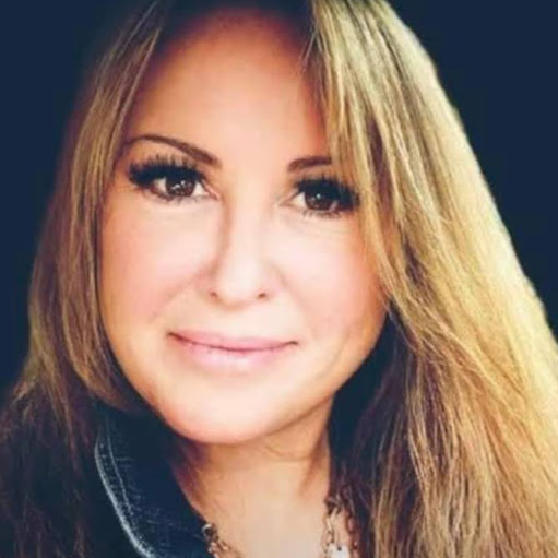 Angela Fogel Photo 7