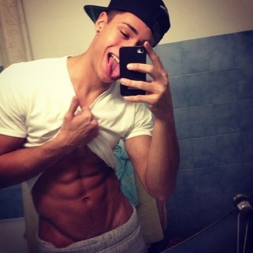 Erick Rodriguez Photo 24