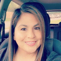 Lisa Vasquez Photo 17