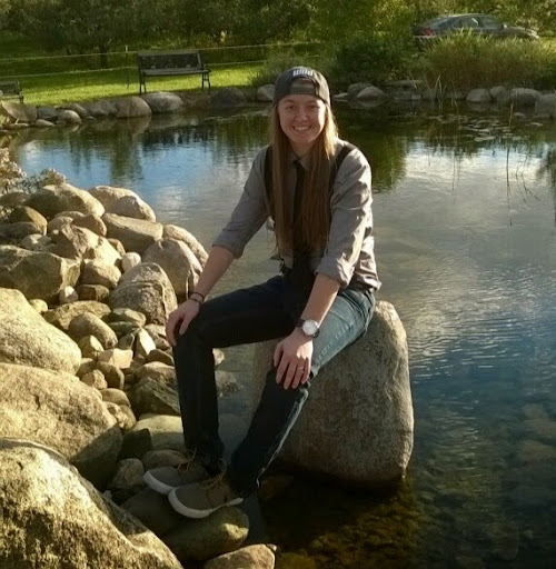 Sara Lind Photo 17