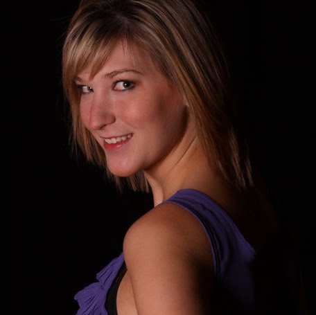 Sarah Milton Photo 37