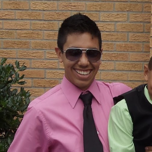 Martin Gomez Photo 35