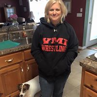 Laura Thacker Photo 33