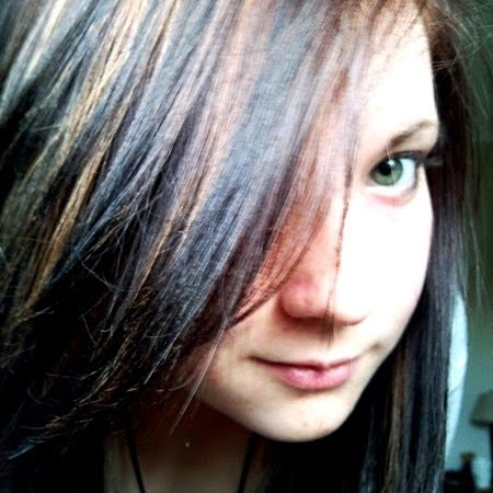 Laura Butcher Photo 32