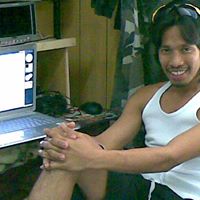 Robin Reyes Photo 21