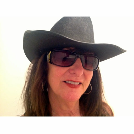 Lisa Rowland Photo 12