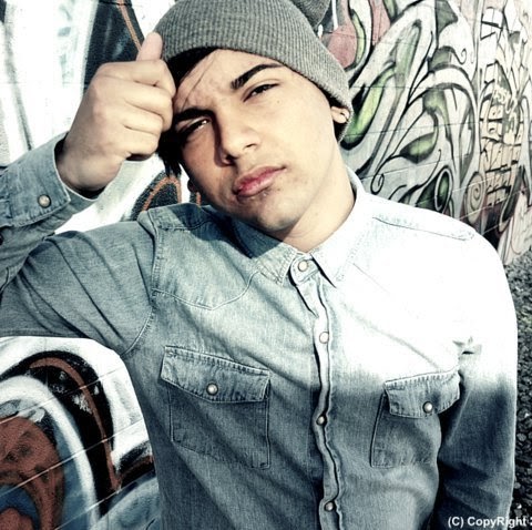 Andres Martinez Photo 30