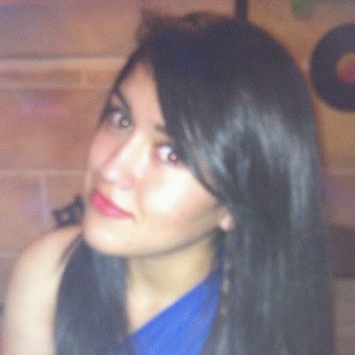 Kelly Robles Photo 8