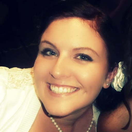 Rebecca Valenzuela Photo 10