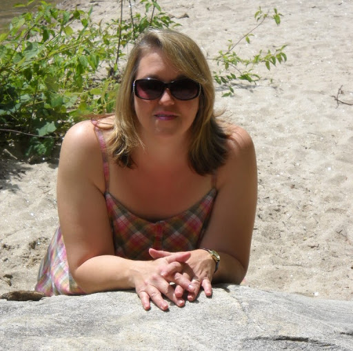 Tina Leech Photo 4