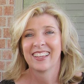 Melanie Holtz Photo 10