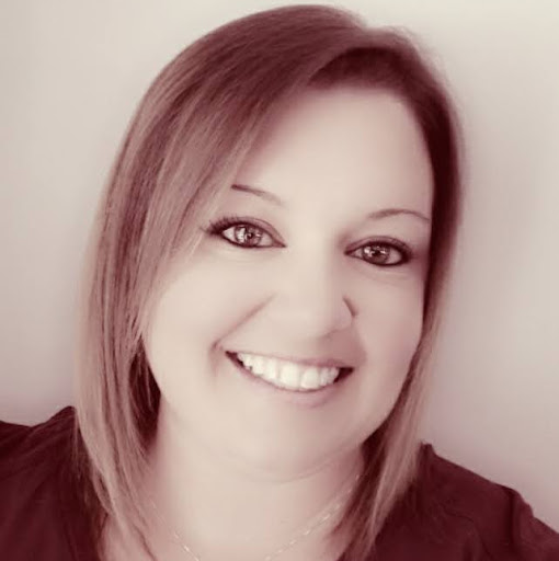 Jennifer Wilkie Photo 12