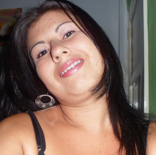 Lorena Valencia Photo 11