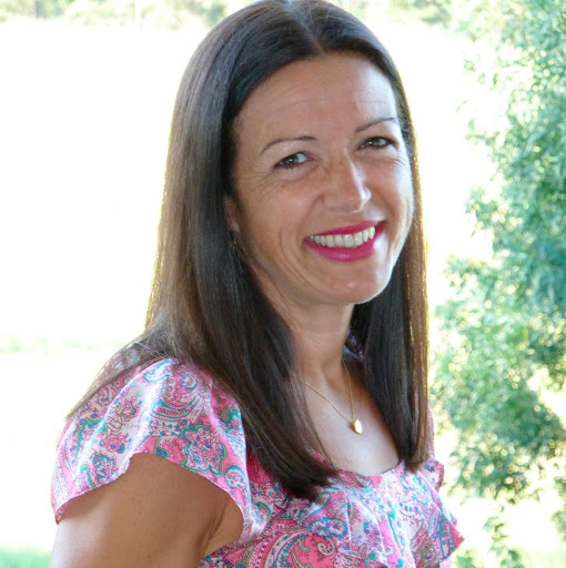 Leticia Smith Photo 14