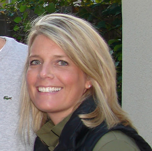 Traci Mitchell Photo 37
