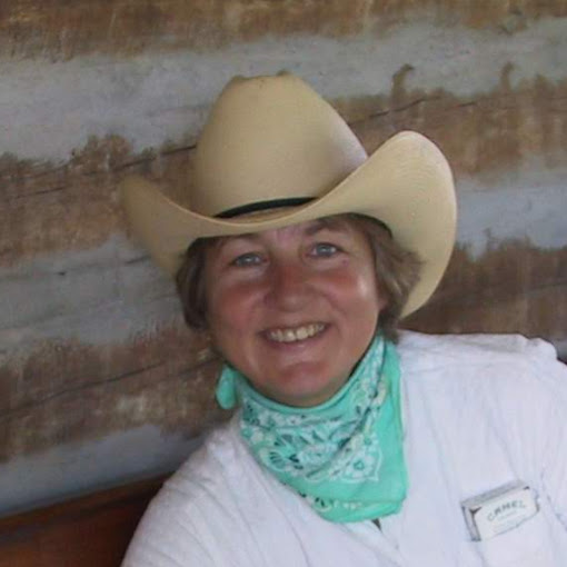 Lisa Wade Photo 39