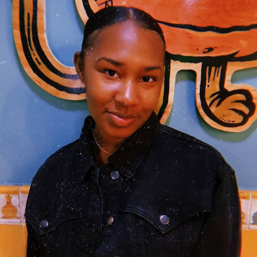 Raven Williams Photo 13