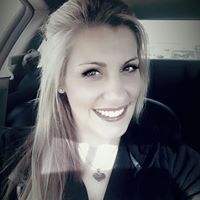 Deanna Riddle Photo 18
