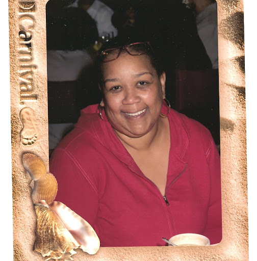 Esther Robinson Photo 35