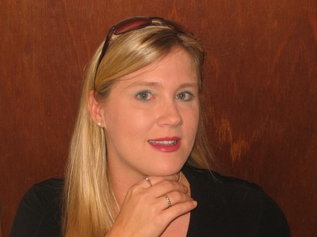 Jennifer Holm Photo 36