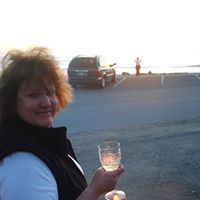 Michele Wolf Photo 22